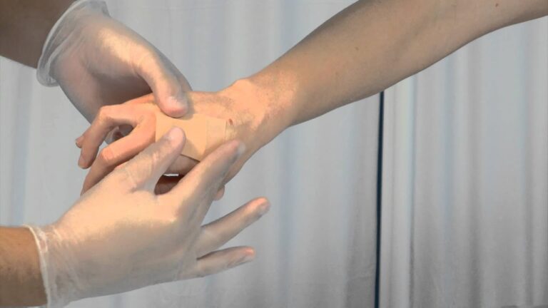 Gu&iacute;a Esencial de Primeros Auxilios para Cortes Profundos